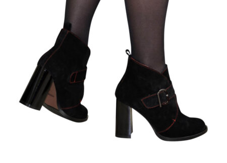 Замшевые женские ботинки черные на высоком стойком каблуке,зима осень