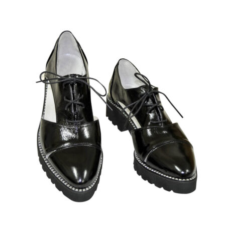 жіночі туфлі на потовщеній підошві натуральний лак, колір чорний