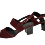 Женские замшевые бордовые босоножки на невысоком устойчивом каблуке