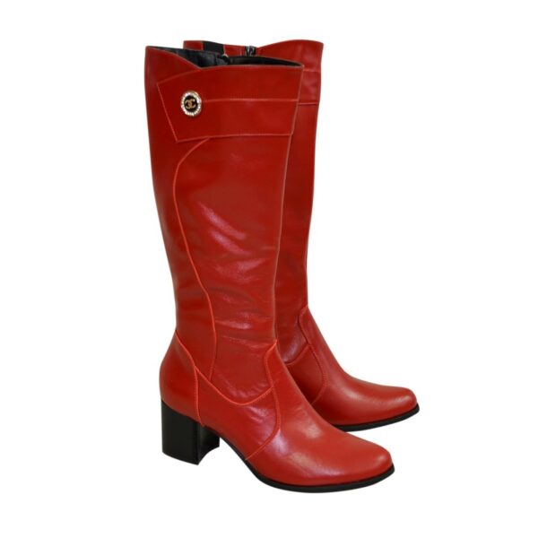 Сапоги зимние кожаные на невысоком устойчивом каблуке, цвет красный