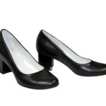 Женские черные кожаные туфли на невысоком устойчивом каблуке