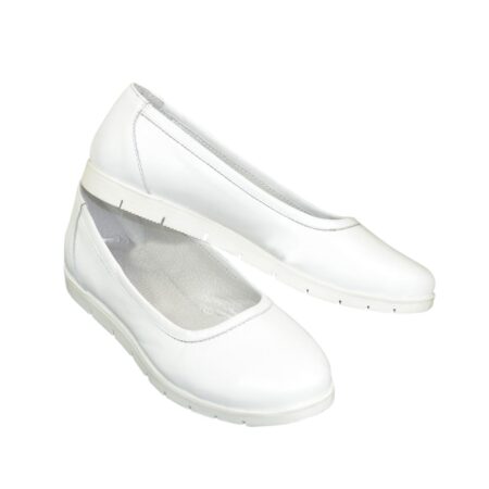 Женские туфли-балетки из натуральной кожи на утолщенной подшеве/цвет белый