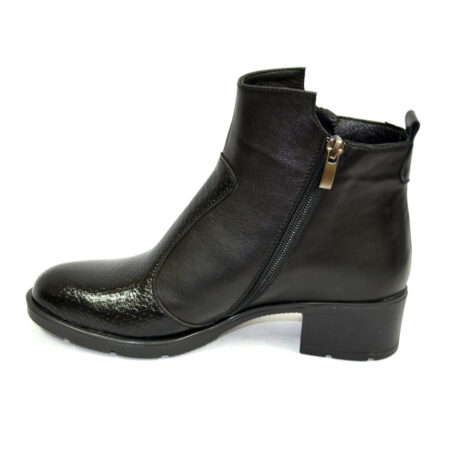 Жіночі шкіряні черевики на невисоких підборах, колір чорний/демісезон-зима