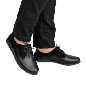 Жіночі туфлі на шнурівці, з натуральної шкіри та замші чорного кольору