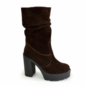 Замшевые ботинки зимние на высоком каблуке, цвет коричневый