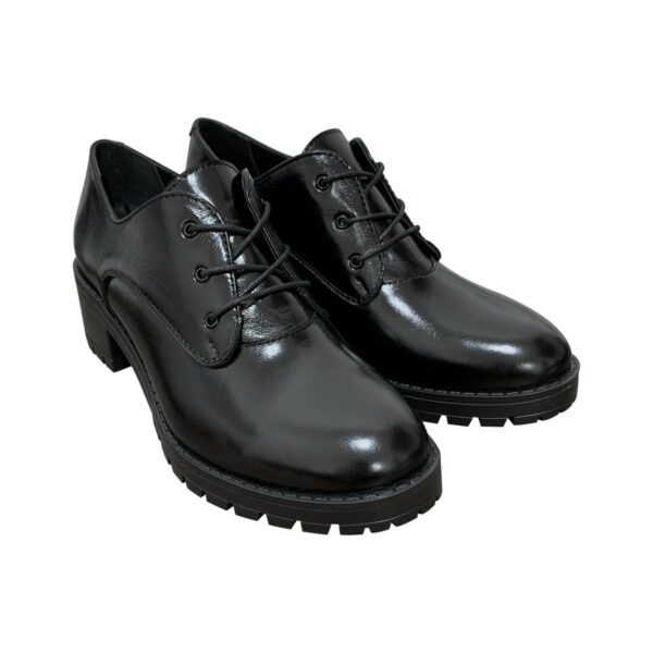 Женские черные туфли из натуральной лаковой кожи на невысоком каблуке