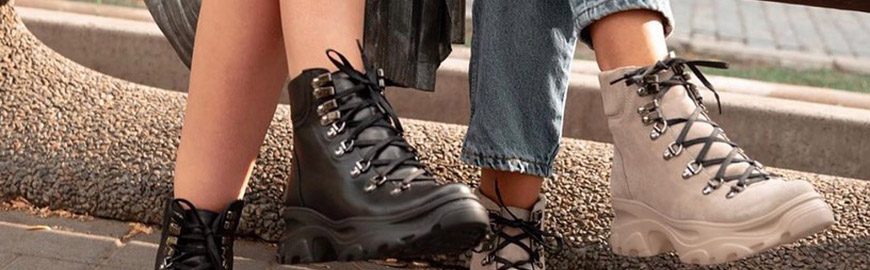 Жіночі черевики